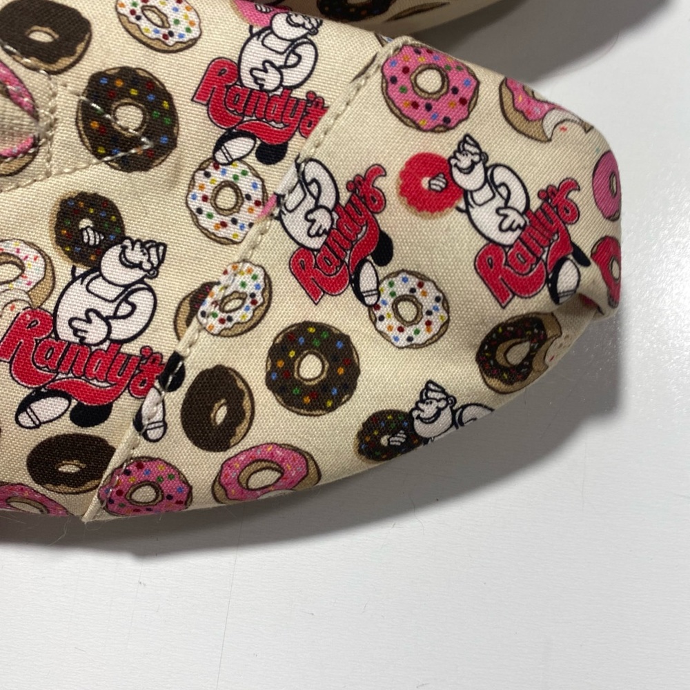 Tom’s Randy’s‎ Donuts Slip On Canvas Woman’s Shoes In The Color Natural NWT 12 - Picture 9 of 16